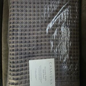 Casaluna Charcoal Waffle Bath Towel